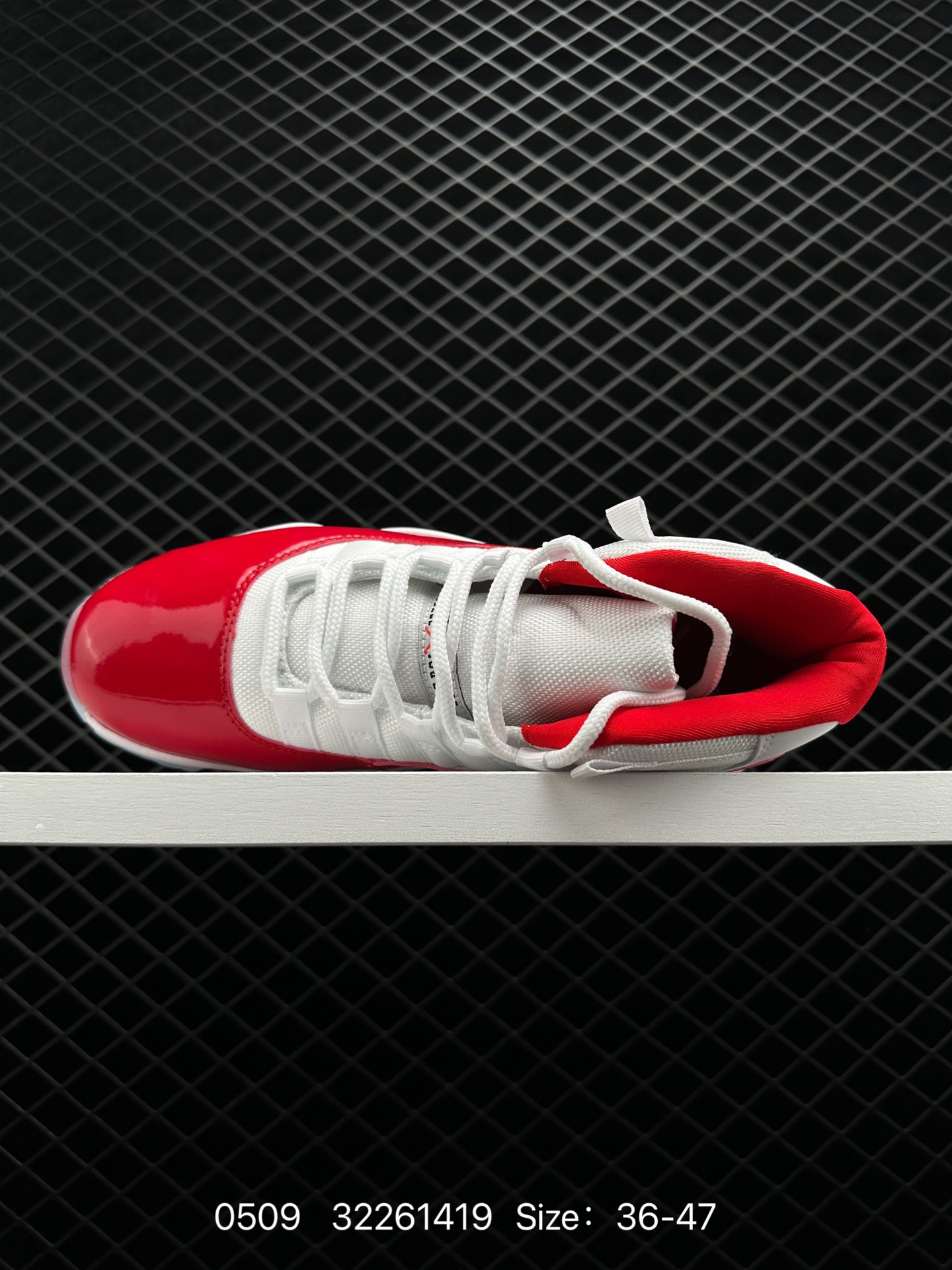 Air Jordan 11 Retro Low 